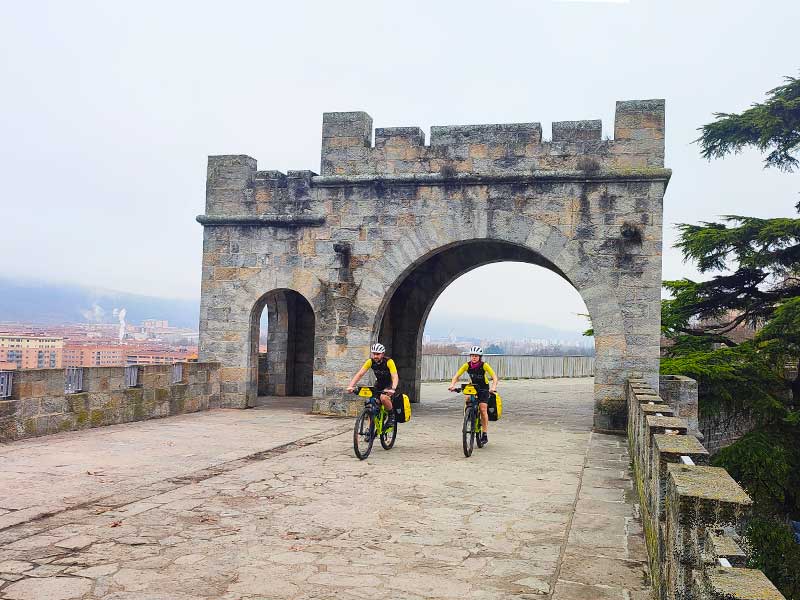 etapa-roncesvalles-pamplona-c